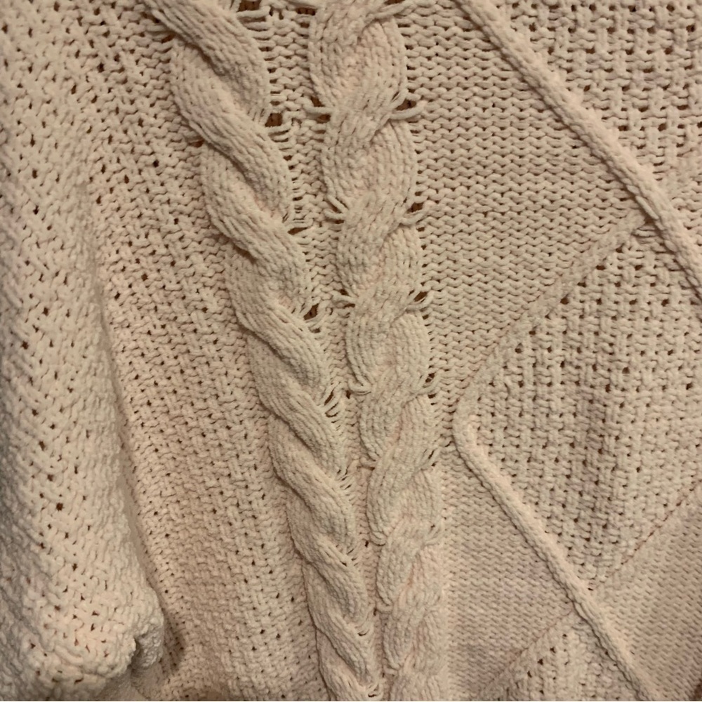 Women’s Time & Tru Sweater - Picture 2 of 5